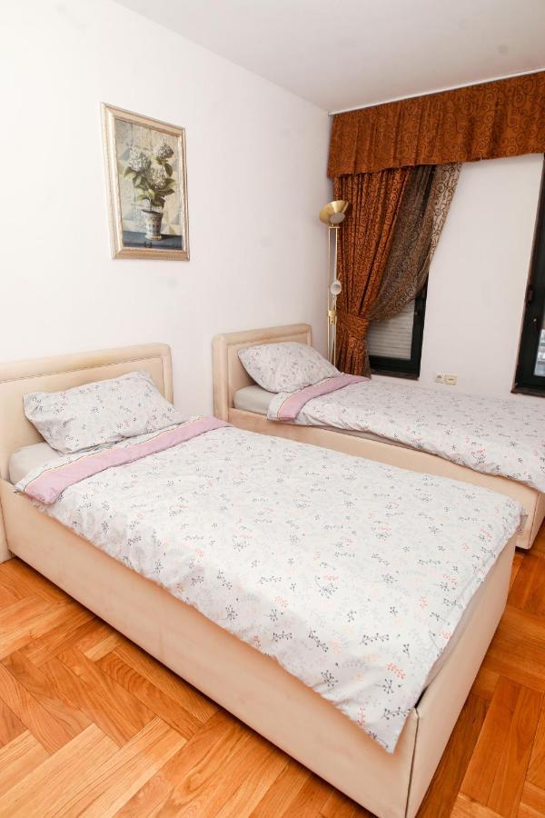 Ugodan I Luksuzan Apartman Μπάνια Λούκα Εξωτερικό φωτογραφία